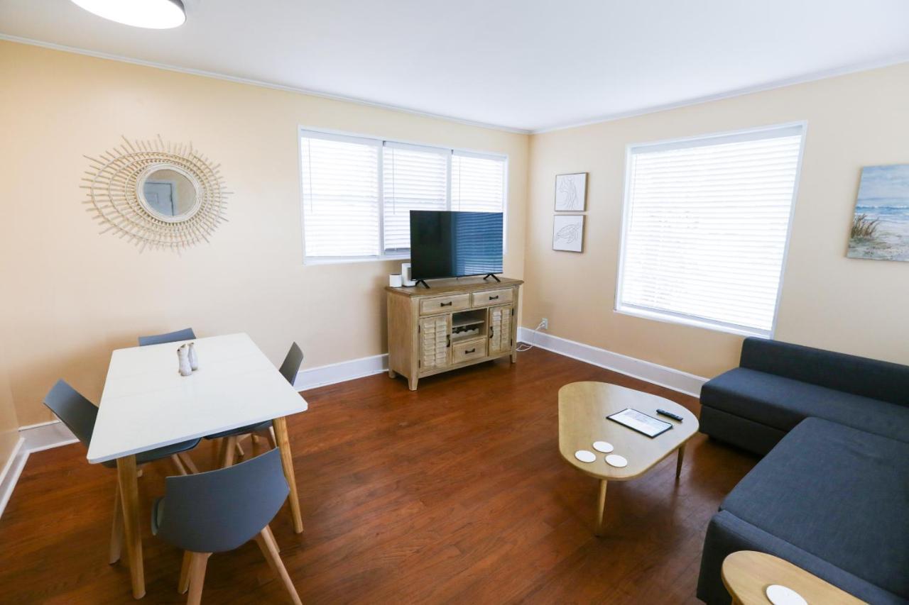 Centrally Located Efficiency One Mile To The Beach! 잭슨빌비치 외부 사진