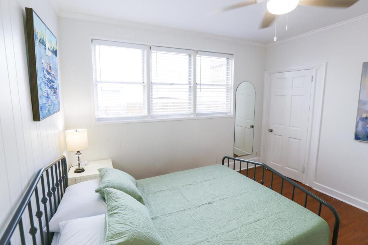 Centrally Located Efficiency One Mile To The Beach! 잭슨빌비치 외부 사진