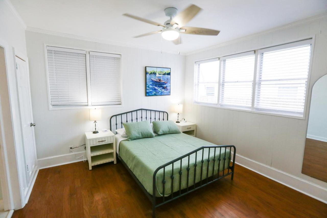 Centrally Located Efficiency One Mile To The Beach! 잭슨빌비치 외부 사진