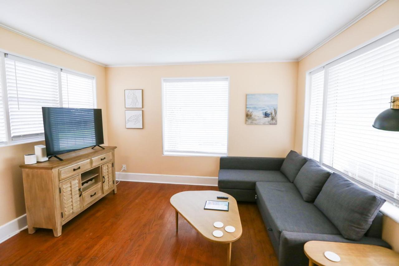 Centrally Located Efficiency One Mile To The Beach! 잭슨빌비치 외부 사진